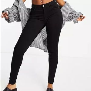 ⭐️SOLD⭐️Tall High Rise Jeans